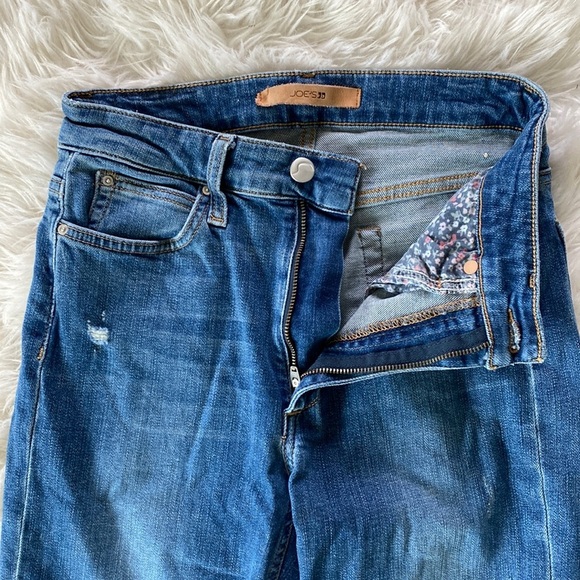Joe’s Jeans Charlie High Rise Crop Distressed - Picture 7 of 13